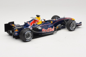 Red Bull RB1 Cosworth #15 C. Klien Red Bull Racing Showcar 2005 Minichamps 1:18 100050085 Kov – obrázok 2 z 7