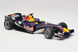 Red Bull RB1 Cosworth #15 C. Klien Red Bull Racing Showcar 2005 Minichamps 1:18 100050085 Kov – obrázok 4 z 7