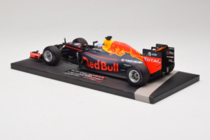 Red Bull RB12 Tag Heuer #3 D. Ricciardo Red Bull Racing 1st Pole Monaco Grand Prix 2016 Minichamps 1:18 117160103 Živica – obrázok 5 z 7