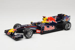 Red Bull RB6 Renault #5 S. Vettel Red Bull Racing Brazilian Grand Prix Winner 2010 Minichamps 1:18 110100205 Kov
