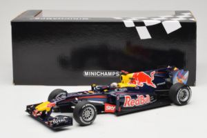 Red Bull RB6 Renault #5 S. Vettel Red Bull Racing Brazilian Grand Prix Winner 2010 Minichamps 1:18 110100205 Kov – obrázok 6 z 7