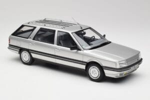 Renault 21 Nevada Strieborný Metalíza Otto 1:18 OT479 Živica – obrázok 4 z 6