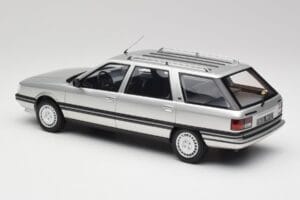 Renault 21 Nevada Strieborný Metalíza Otto 1:18 OT479 Živica – obrázok 5 z 6