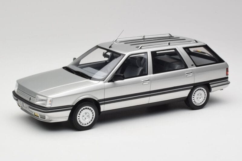 Renault 21 Nevada Strieborný Metalíza Otto 1:18 OT479 Živica