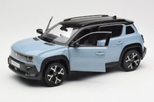 Renault 4 E-Tech Electric Cloud Blue Norev 1:18 185521 Kov – obrázok 2 z 8