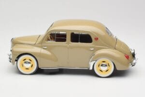Renault 4CV Berline Gris Ardoise Solido 1:18 8059 Kov – obrázok 4 z 8