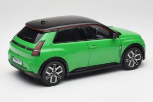 Renault 5 E-Tech Electric Pop Zelený & Čierny Norev 1:18 185502 Kov – obrázok 3 z 8