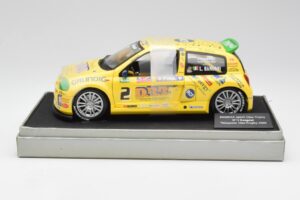 Renault Clio Sport #2 E. Rangoni Renault Clio Trophy Winner 2000 Universal Hobbies 1:18 7711218616 Kov – obrázok 3 z 6