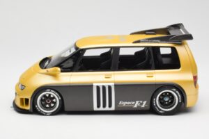 Renault Espace F1 Otto 1:18 OT038 Živica – obrázok 3 z 5