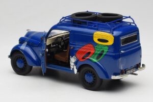 Renault Juvaquatre Michelin Blue Solido 1:18 82008 Kov – obrázok 7 z 8