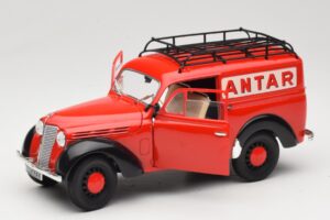 Renault Juvaquatre Utilitaire Červený Solido 1:18 8424 Kov – obrázok 2 z 8