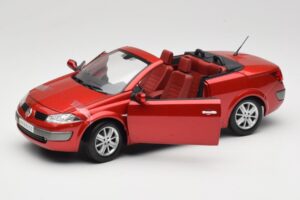 Renault Megane Mk1 CC Červený Solido 1:18 8152 Kov – obrázok 2 z 8