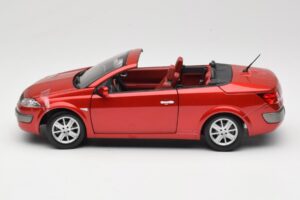 Renault Megane Mk1 CC Červený Solido 1:18 8152 Kov – obrázok 4 z 8