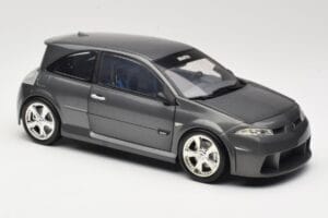 Renault Megane Mk2 RS Vampire Grey Norev 1:18 185101 Kov – obrázok 6 z 8