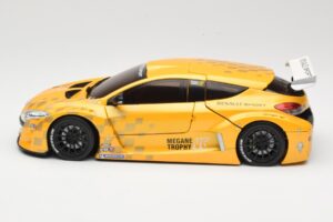 Renault Megane Trophy Showcar Žltý Eurocup Megane Trophy 2011 Norev 1:18 185109 Kov – obrázok 4 z 8