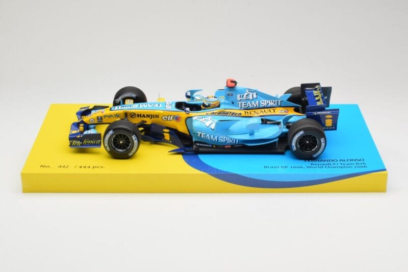 Renault R26 #1 F. Alonso F1 World Champion Brazilian GP 2006 Minichamps 1:18 147061801 Kov