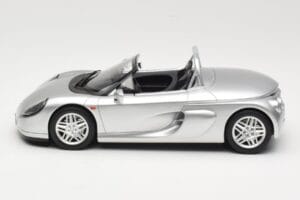 Renault Spider Strieborný Otto 1:18 OT1142 Živica – obrázok 3 z 6