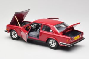 Rolls-Royce Camargue Červený Bburago 1:22 3001 Kov – obrázok 5 z 8