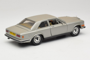 Rolls-Royce Camargue Strieborný Bburago 1:18 3001-M2 Kov – obrázok 3 z 8