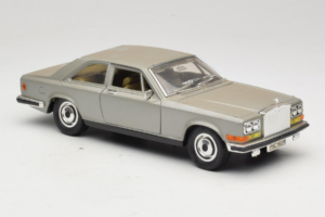 Rolls-Royce Camargue Strieborný Bburago 1:18 3001-M2 Kov – obrázok 6 z 8