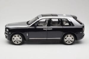 Rolls-Royce Cullinan Čierny & Strieborný OEM 1:18 ROLLS001 Kov – obrázok 4 z 8