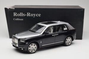 Rolls-Royce Cullinan Čierny & Strieborný OEM 1:18 ROLLS001 Kov – obrázok 8 z 8