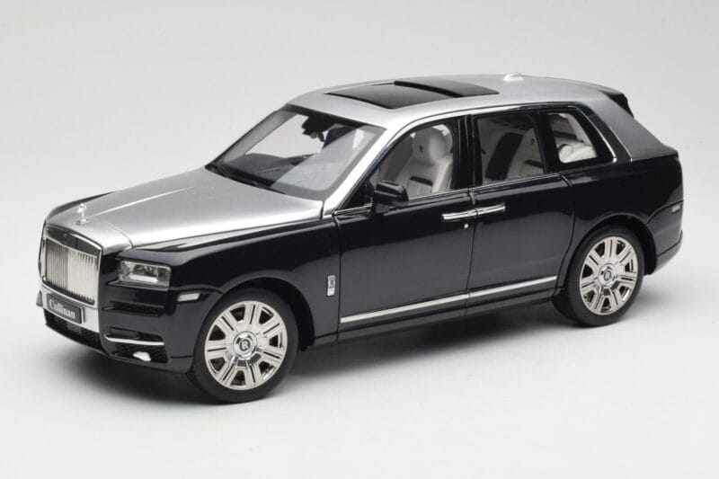 Rolls-Royce Cullinan Čierny & Strieborný OEM 1:18 ROLLS001 Kov