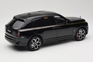Rolls-Royce Cullinan Čierny S Gold Coachline & Shadow Wheels OEM 1:18 028-15A Kov – obrázok 3 z 8
