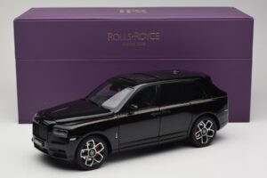 Rolls-Royce Cullinan Čierny S Gold Coachline & Shadow Wheels OEM 1:18 028-15A Kov – obrázok 8 z 8