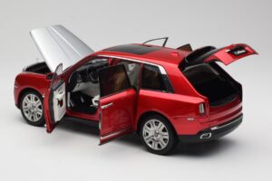 Rolls-Royce Cullinan Červený So Shadow Wheels OEM 1:18 028-18A Kov – obrázok 5 z 8