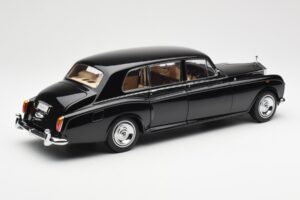 Rolls-Royce Phantom VI EWB Čierny Kyosho 1:18 08905BK Kov – obrázok 3 z 8