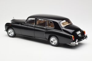 Rolls-Royce Phantom VI EWB Čierny Kyosho 1:18 08905BK Kov – obrázok 7 z 8