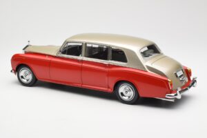 Rolls-Royce Phantom VI Červená Svetlo Béžová Kyosho 1:18 08905RLB Kov – obrázok 7 z 8