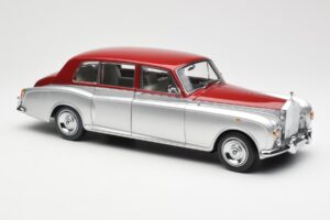 Rolls-Royce Phantom VI Strieborná Červená Kyosho 1:18 08905SR Kov – obrázok 6 z 8