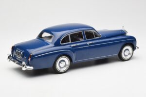 Rolls-Royce Silver Cloud III Flying Spur Mulliner RHD Tmavomodrý MCG 1:18 MCG18124 Kov – obrázok 2 z 6