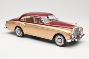 Rolls-Royce Silver Cloud III Flying Spur H.J. Mulliner Červený & Zlatý MCG 1:18 MCG18132 Kov – obrázok 4 z 6