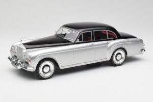 Rolls-Royce Silver Cloud III Mulliner Strieborný & Čierny MCG 1:18 MCG18128 Kov