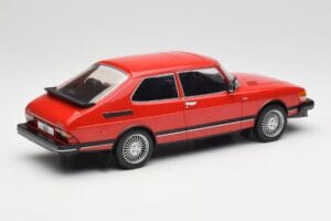 Saab 900 GL Červený MCG 1:18 MCG18340 Kov – obrázok 3 z 6