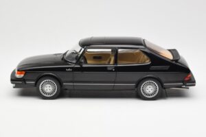 Saab 900 Turbo Čierny MCG 1:18 MCG18338 Kov – obrázok 3 z 6