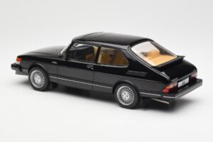 Saab 900 Turbo Čierny MCG 1:18 MCG18338 Kov – obrázok 5 z 6