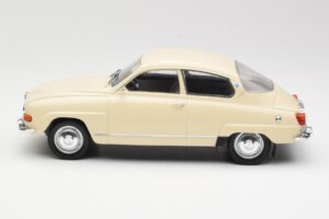Saab 96 V4 Béžová MCG 1:18 MCG18059 Kov – obrázok 3 z 6