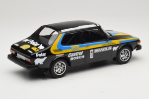 Saab 99 EMS #1 P. Eklund / B. Cederberg Rally Sweden 1977 MCG 1:18 MCG18825R Kov – obrázok 2 z 6