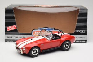 Shelby Cobra 427 S/C Guardsman Red ERTL 1:18 7369 Kov – obrázok 8 z 8