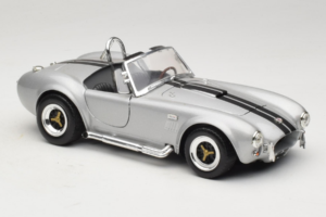 Shelby Cobra 427S/C Strieborná S Čiernymi Pruhmi Road Signature 1:18 92058 Kov – obrázok 6 z 8