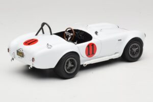 Shelby Cobra 427 S/C Biely Auto World 1:18 AWSS104 Kov – obrázok 3 z 8