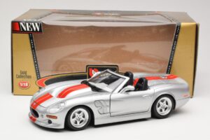 Shelby Series 1 Strieborný Bburago 1:18 3323 Kov – obrázok 8 z 8