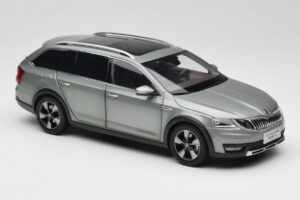 Skoda Octavia Mk4 Combi Zelený Paudi Model 1:18 ZMR000005GRU Kov – obrázok 6 z 8