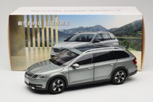 Skoda Octavia Mk4 Combi Zelený Paudi Model 1:18 ZMR000005GRU Kov – obrázok 8 z 8
