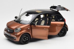 Smart Forfour W453 Čierny Hazel Hnedý Norev 1:18 B66960299 Kov – obrázok 2 z 8