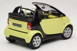 Smart Fortwo 450 Cabrio Žltý Minichamps 1:18 0012889V001C49Q00 Kov – obrázok 3 z 8